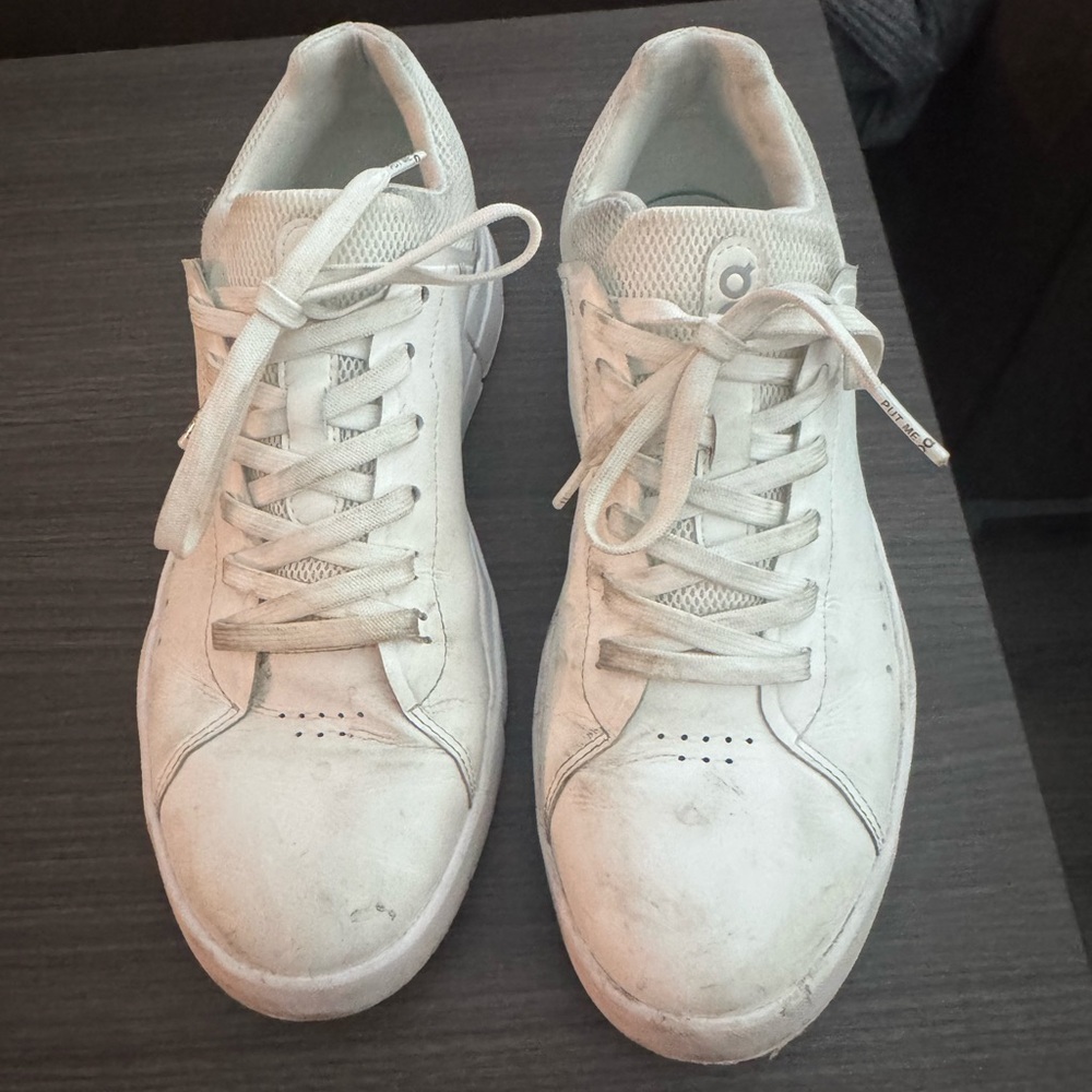 Women’s on cloud shoes